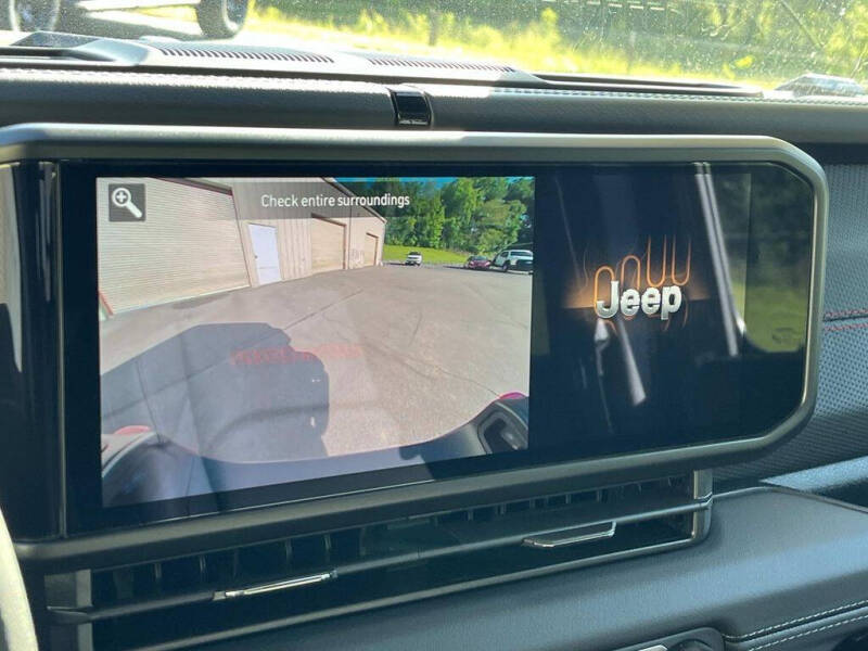 2026 Jeep Gladiator Shadow Ops