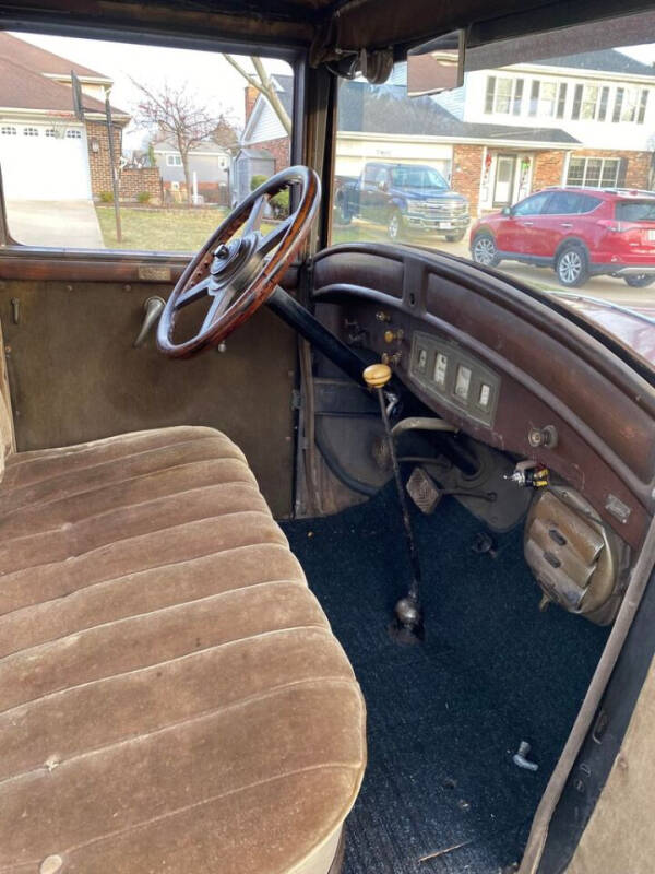 1928 Studebaker Regal Commander