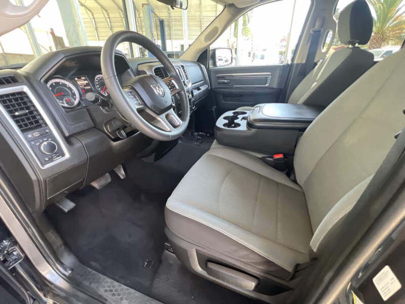 2024 RAM 1500 Classic SLT