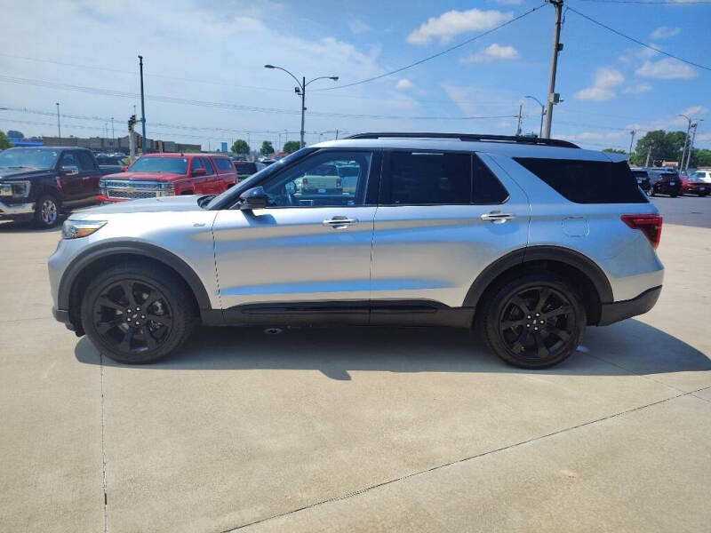 2024 Ford Explorer ST-Line