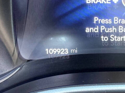 2017 Chrysler Pacifica Hybrid Premium