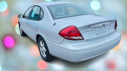 2004 Ford Taurus SES