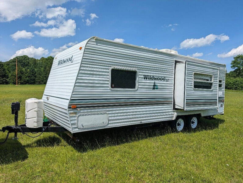 2003 Wildwood 25 RKS