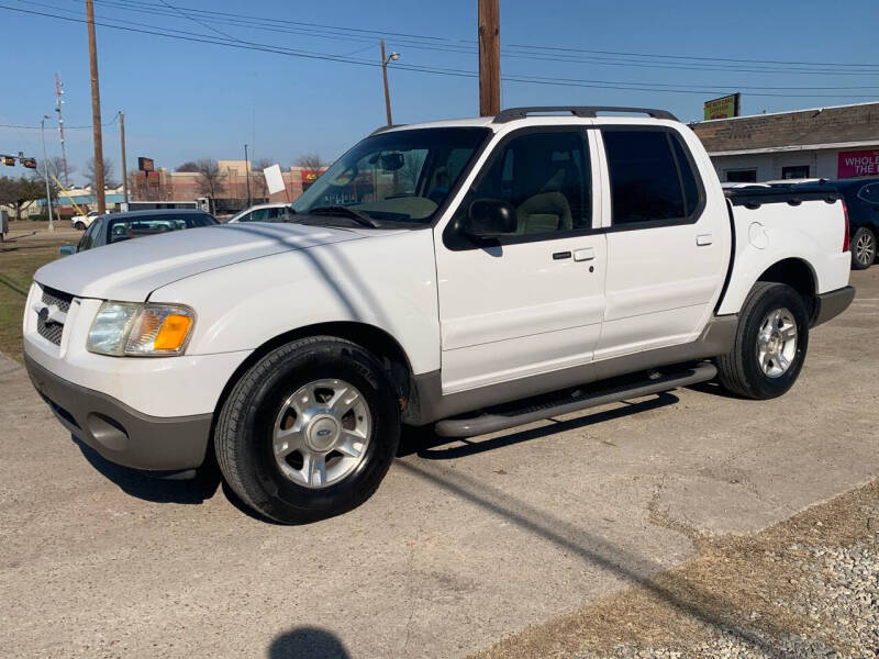 2003 Ford Explorer Sport Trac for sale at Texas Select Autos LLC in Mckinney TX