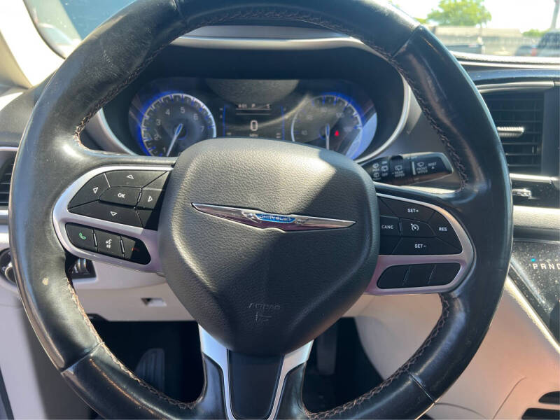 2020 Chrysler Pacifica Touring L