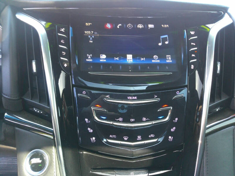 2016 Cadillac Escalade Platinum