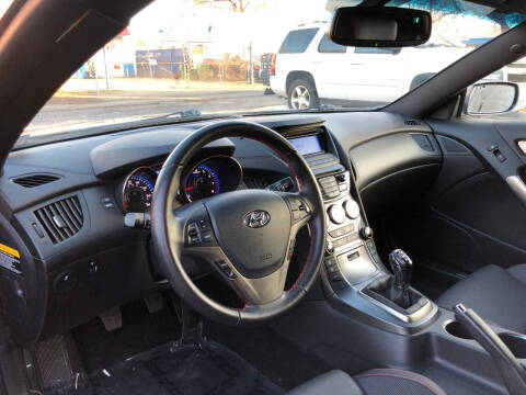 2014 Hyundai Genesis Coupe 2.0T R-Spec