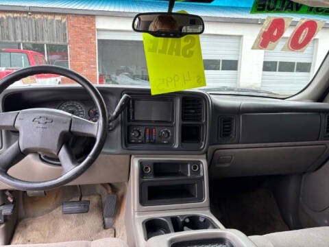 2004 Chevrolet Tahoe LS