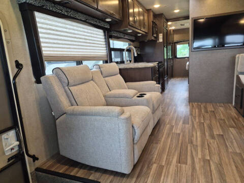 2019 Thor Motor Coach Ace 33.1