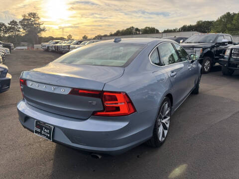 2018 Volvo S90 T5 Momentum