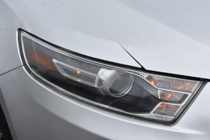 2015 Ford Taurus SEL