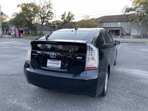2011 Toyota Prius Two