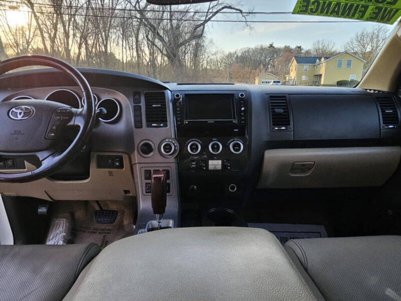 2011 Toyota Sequoia Platinum