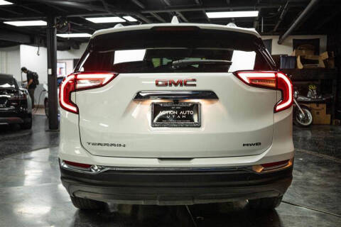 2023 GMC Terrain SLT