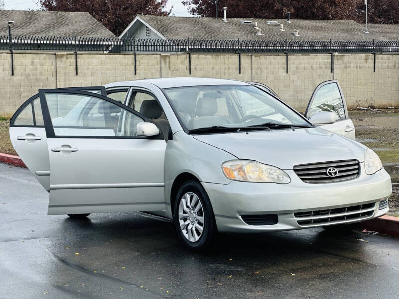 2003 Toyota Corolla LE