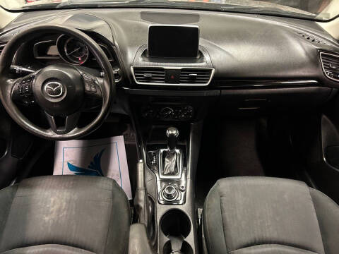 2015 Mazda MAZDA3 i Sport