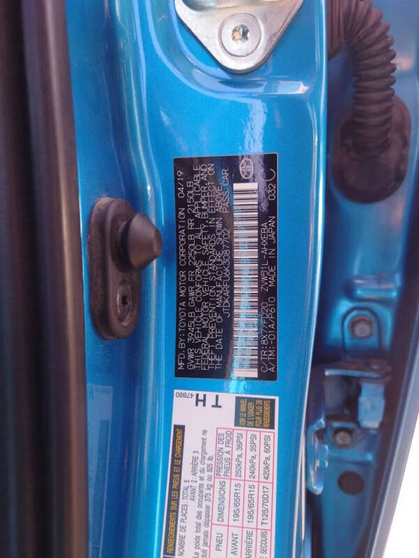 2019 Toyota Prius LE