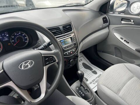 2017 Hyundai Accent SE