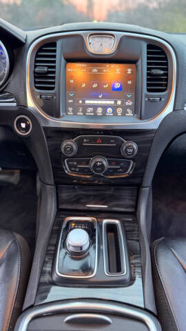 2016 Chrysler 300 Limited