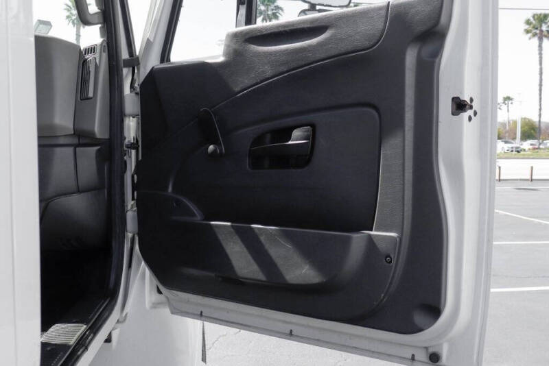 2017 International DuraStar 4300