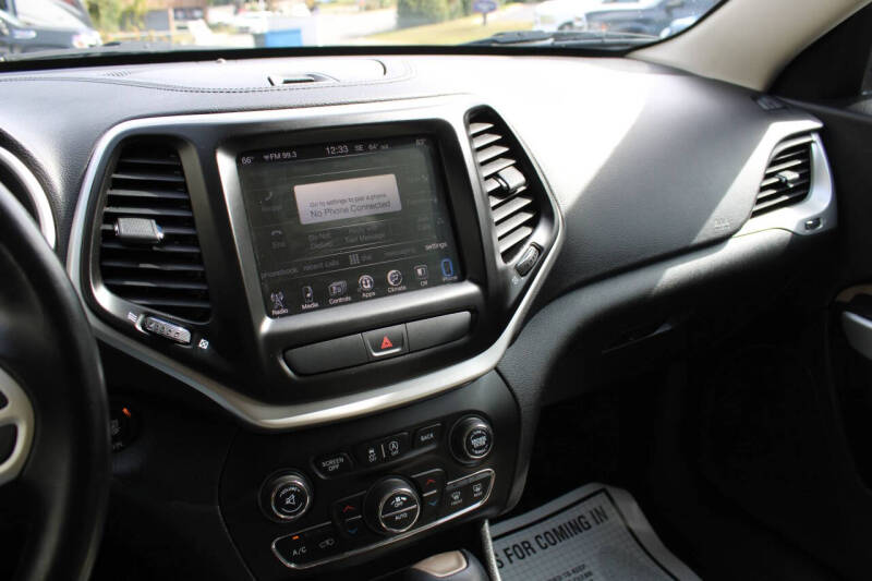2017 Jeep Cherokee Latitude
