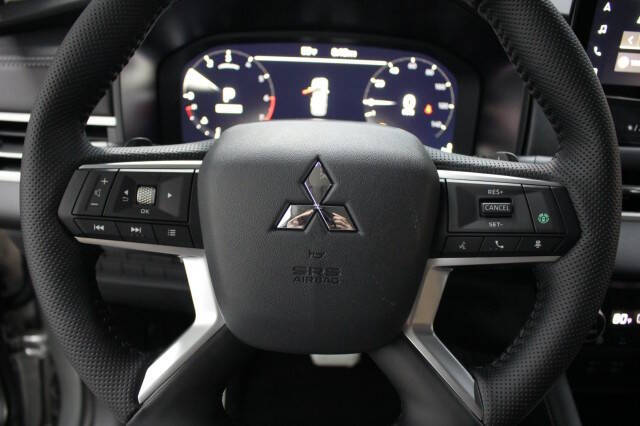 2025 Mitsubishi Outlander SEL