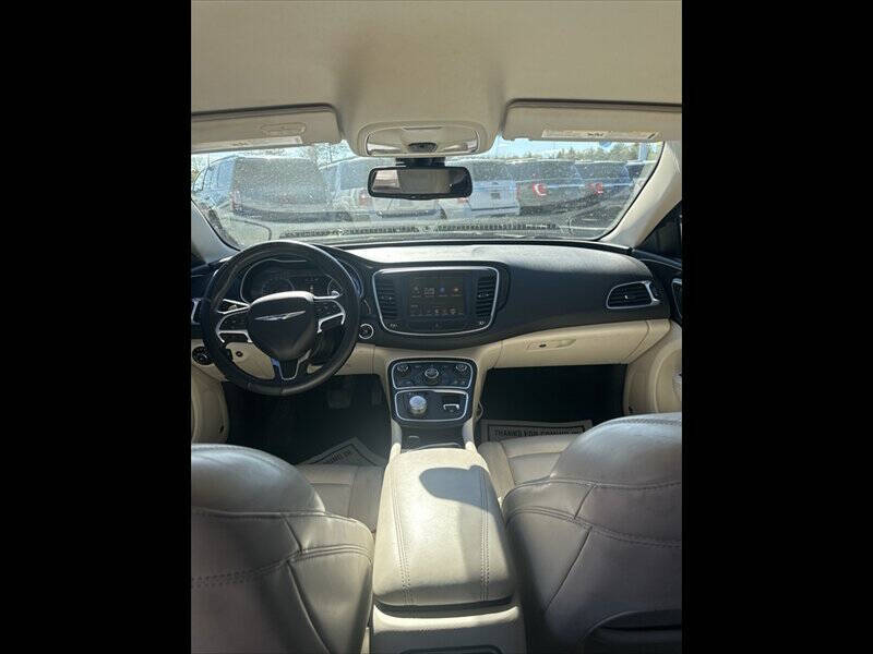 2015 Chrysler 200 C