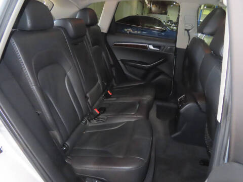 2011 Audi Q5 2.0T quattro Premium