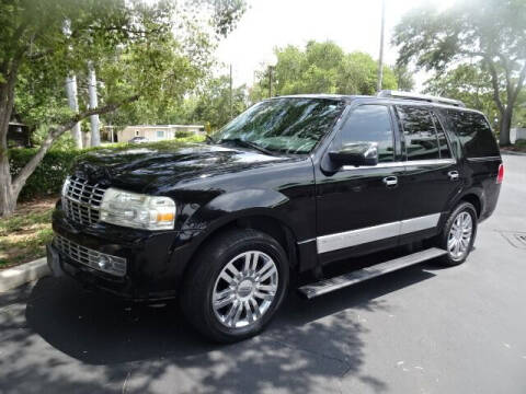 2007 Lincoln Navigator for sale at DONNY MILLS AUTO SALES in Largo FL