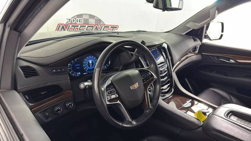 2019 Cadillac Escalade ESV Premium Luxury