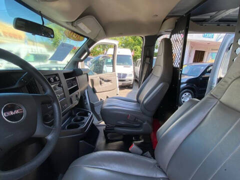 2019 GMC Savana 2500