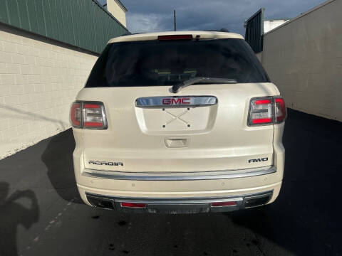 2013 GMC Acadia Denali