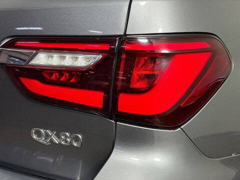 2021 Infiniti QX80 Luxe