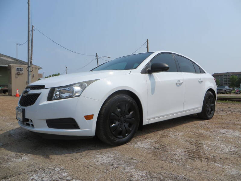 2012 Chevrolet Cruze for sale at The Car Lot in New Prague MN
