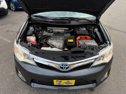 2012 Toyota Camry Hybrid XLE