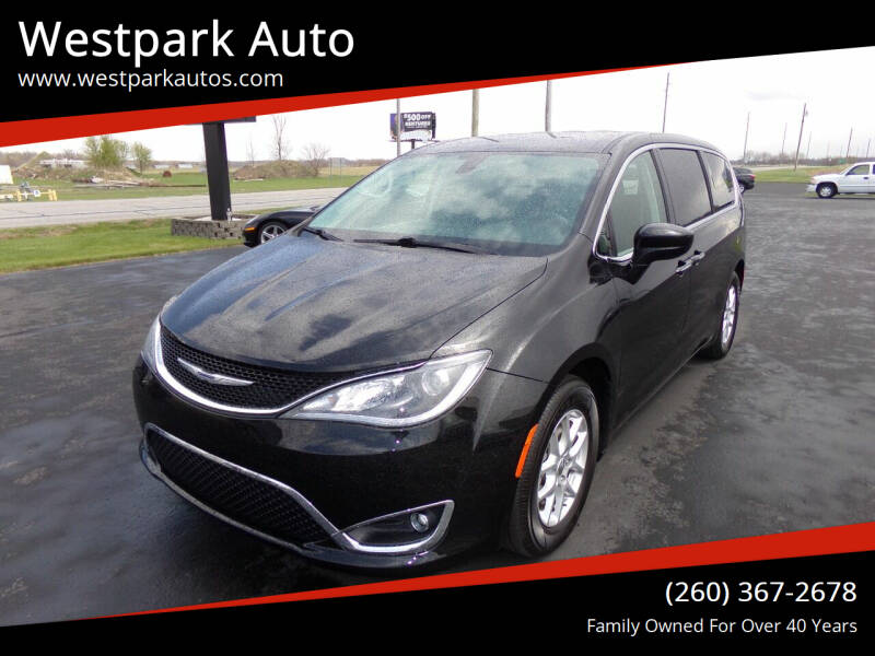 2020 Chrysler Pacifica for sale at Westpark Auto in Lagrange IN