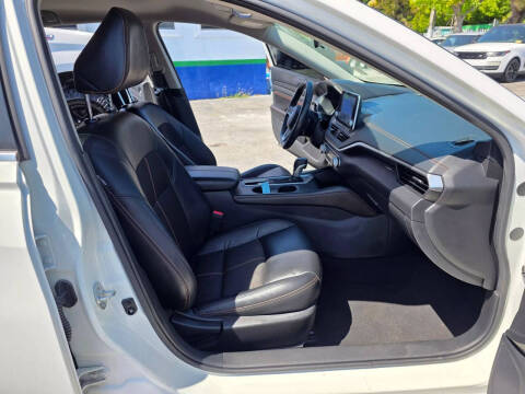 2022 Nissan Altima 2.5 SR