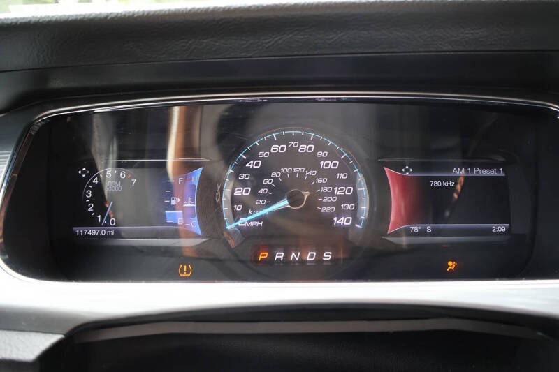 2016 Ford Taurus SEL