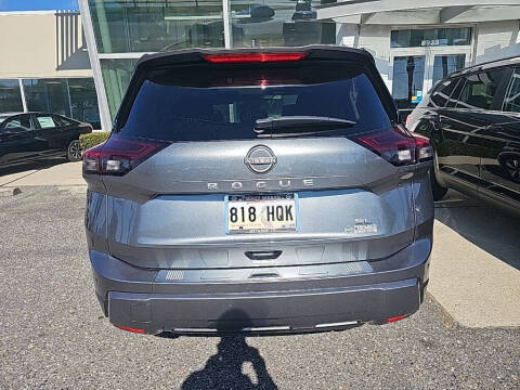 2024 Nissan Rogue SL