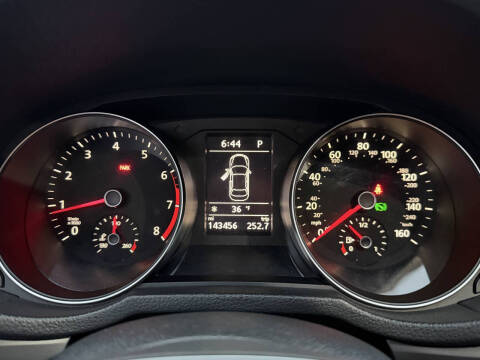 2017 Volkswagen Passat 1.8T R-Line