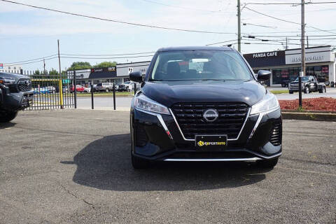 2022 Nissan Kicks S