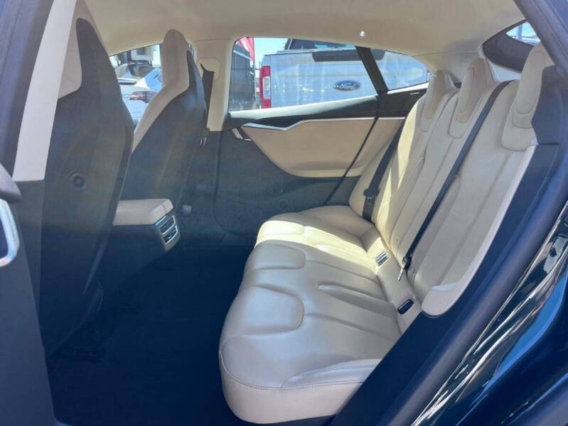 2013 Tesla Model S