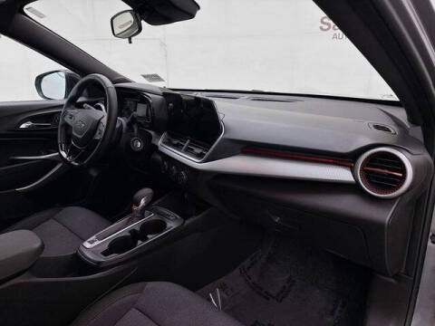 2025 Chevrolet Trax RS