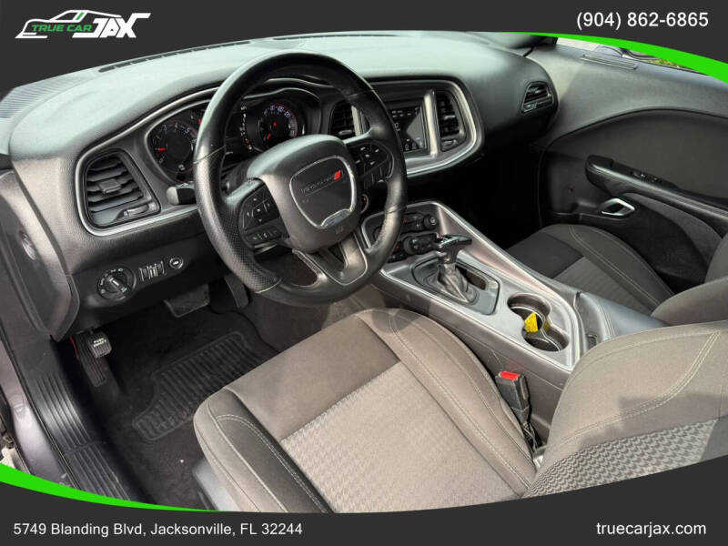 2019 Dodge Challenger SXT