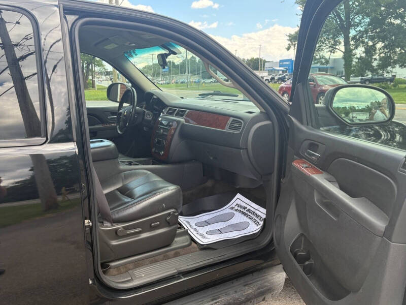 2011 Chevrolet Suburban LT