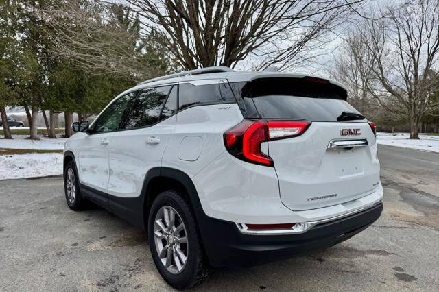2024 GMC Terrain SLT