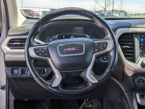 2022 GMC Acadia Denali