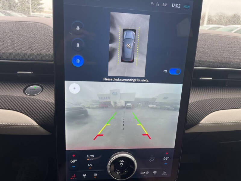 2022 Ford Mustang Mach-E Premium