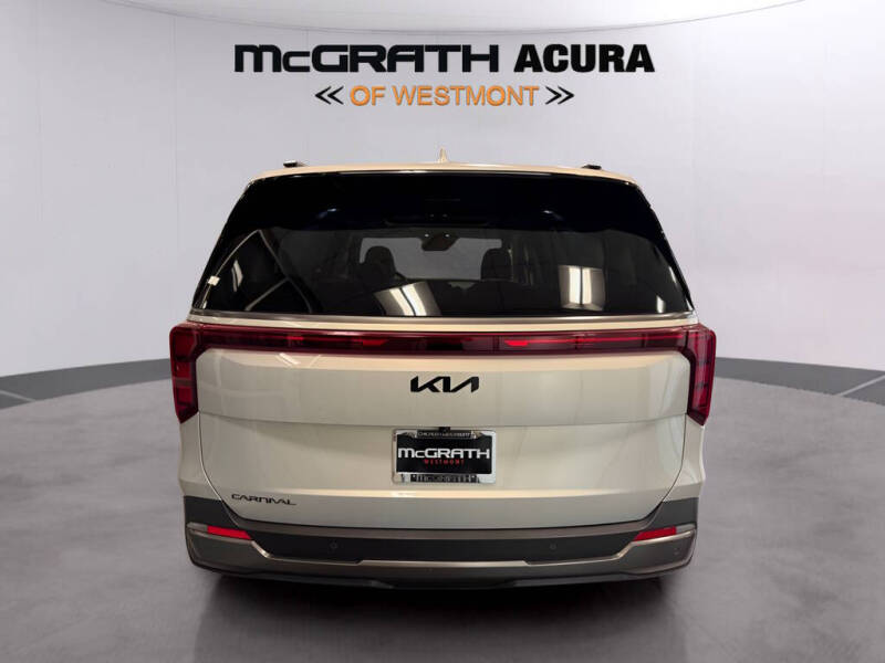 2025 Kia Carnival SX