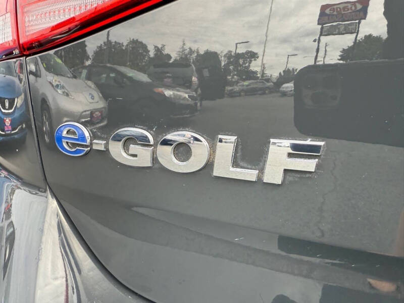 2019 Volkswagen e-Golf SE